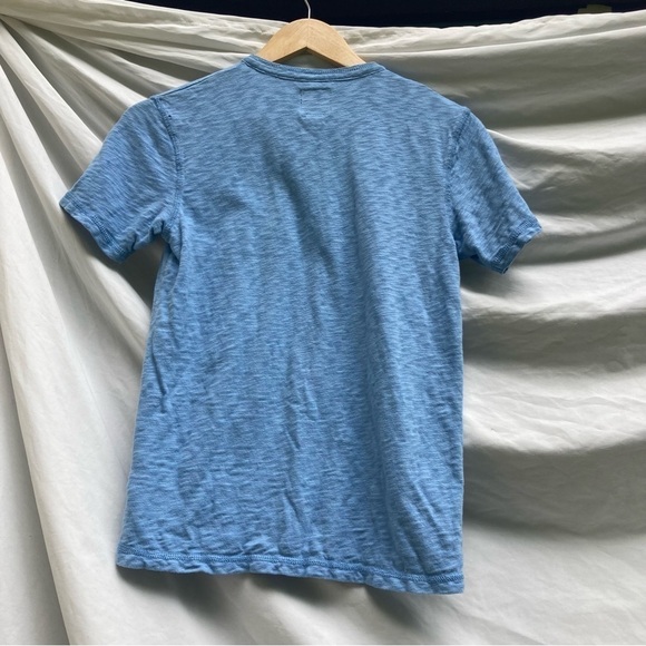 Lucky Brand blue shirt with surfer design, size  small - Picture 10 of 10